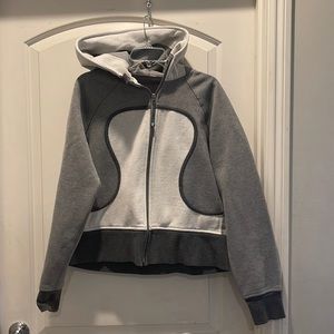 Older version SUPER cute Lululemon Scuba hoodie!  Shorter boxy cut